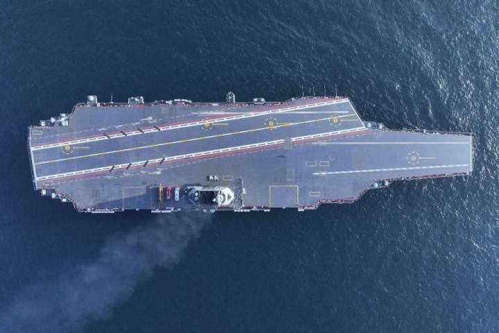 中国福建号东海现踪 日本自卫队派反潜机监控