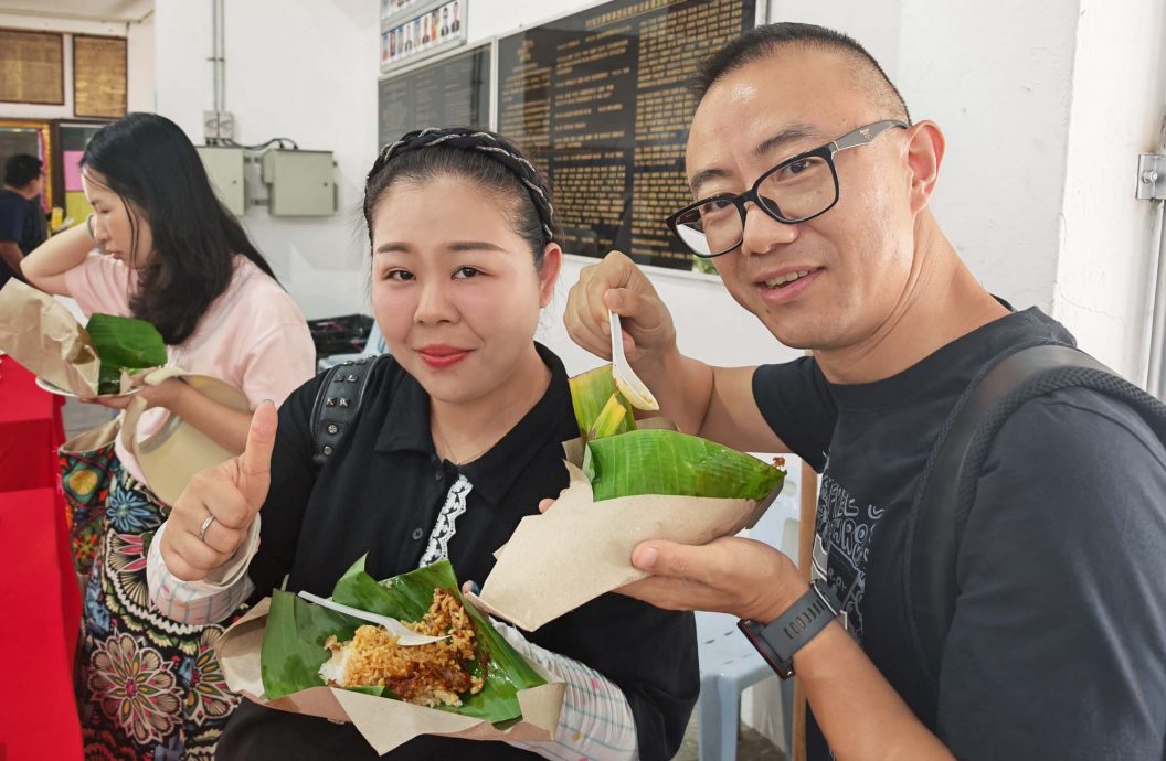 中旅游业者考察邦咯 协助推广邦咯深度游