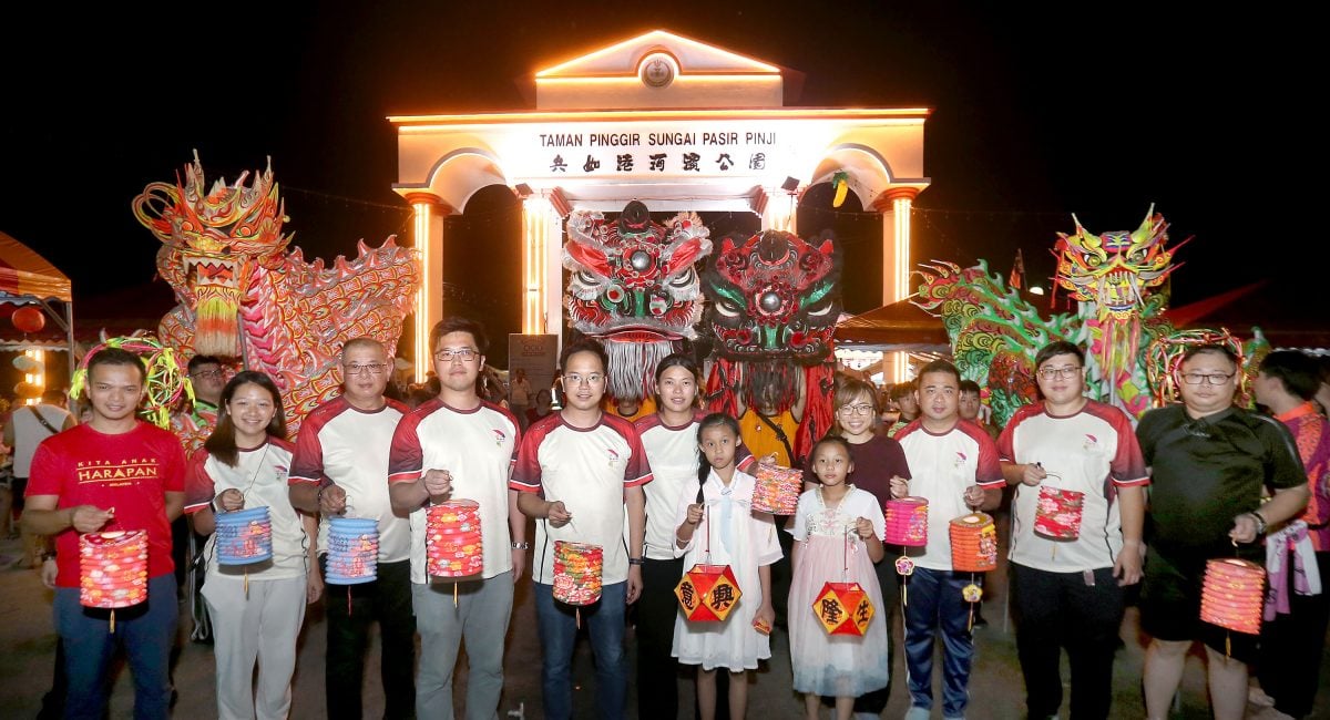 中秋晚会 提灯游行人数破纪录 李存孝:兵如节已成品牌