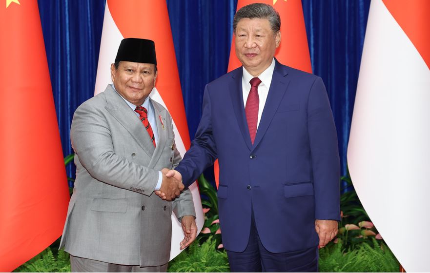 习近平会见普拉博沃:支持印尼尽快恢复秩序和稳定