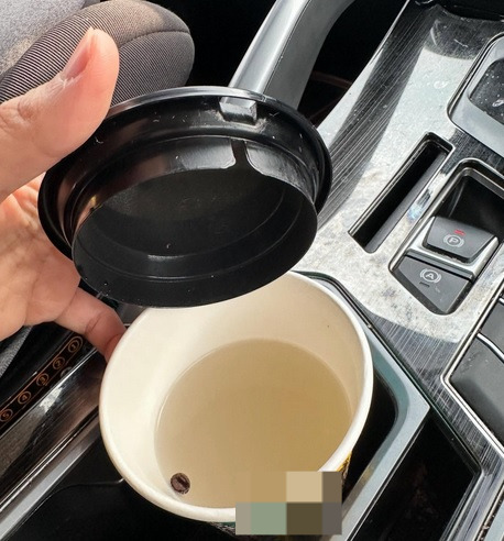 买拿铁只有白开水+一颗豆 女子买到“佛系咖啡”傻眼！