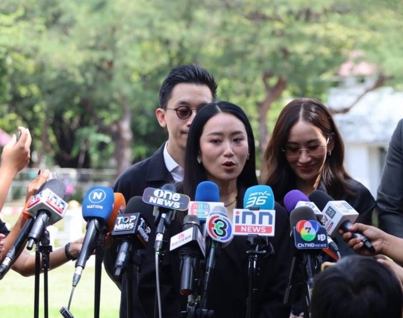 二次探监塔辛  佩通坦称父亲健康状况不佳