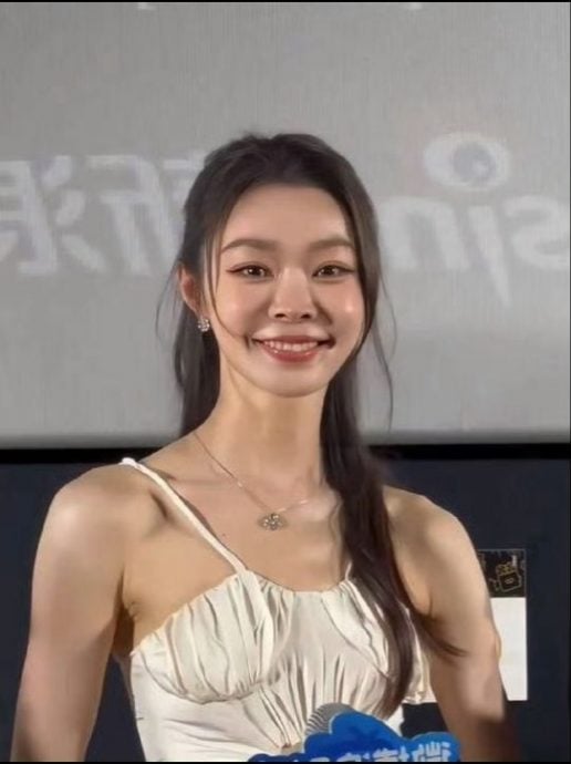 五官变样遭疑整容 宋轶大笑:换新化妆师