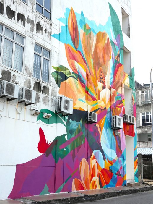 今日下（大都会）瓜冷增4壁画吸引游客