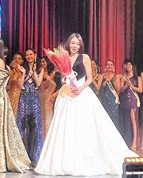 从全职主妇到选美入围者 66岁奶奶穿高跟鞋自信走上舞台