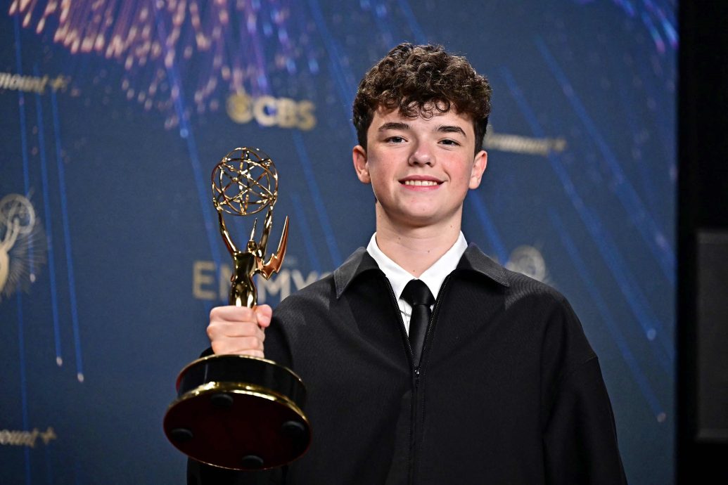 传被《蝙蝠侠2》导演相中 欧文库柏演罗宾