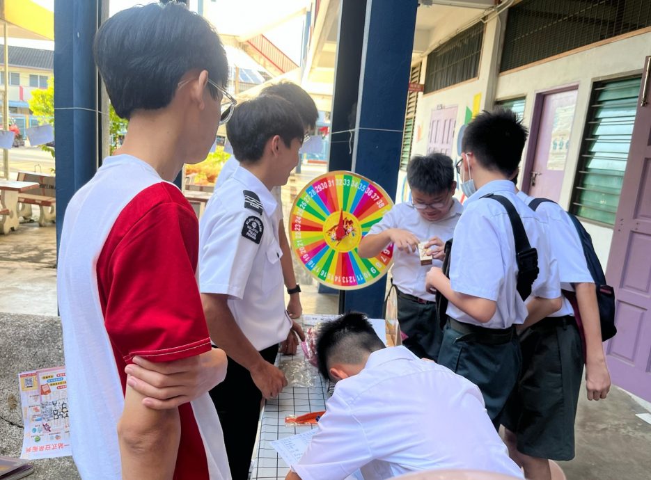 供上网 / 年轻人版(大北马)学海学记/槟城孔圣庙中华中学(课外活动招生日)