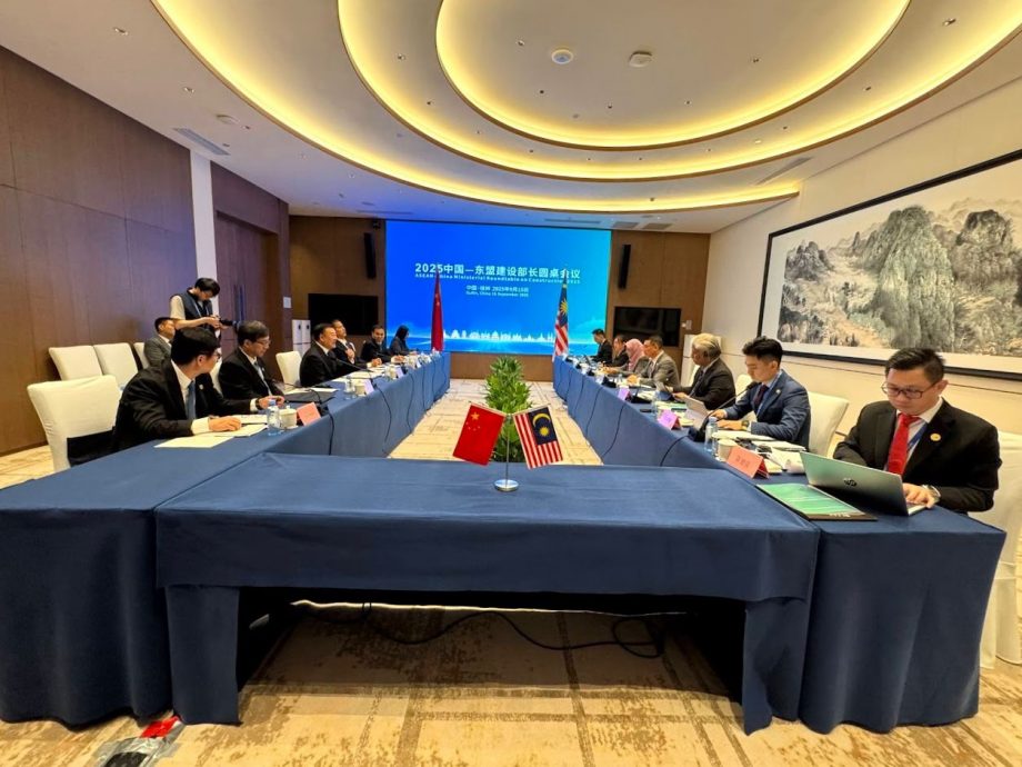 倪可敏与中住建部长倪虹三年八次会谈    借鉴杭州、深圳经验 深化马中智慧城市合作 