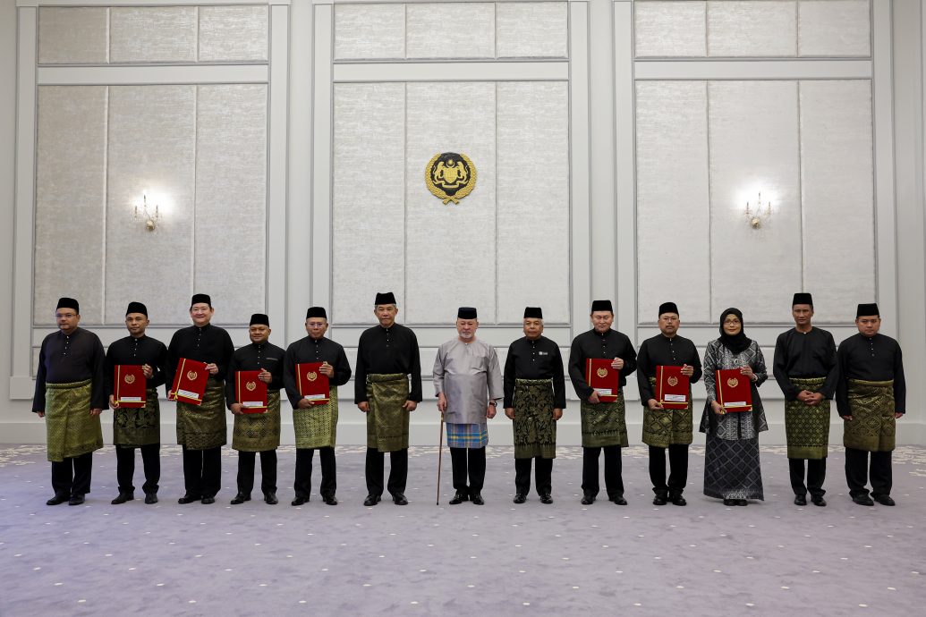 元首颁委任状予7驻外大马使节