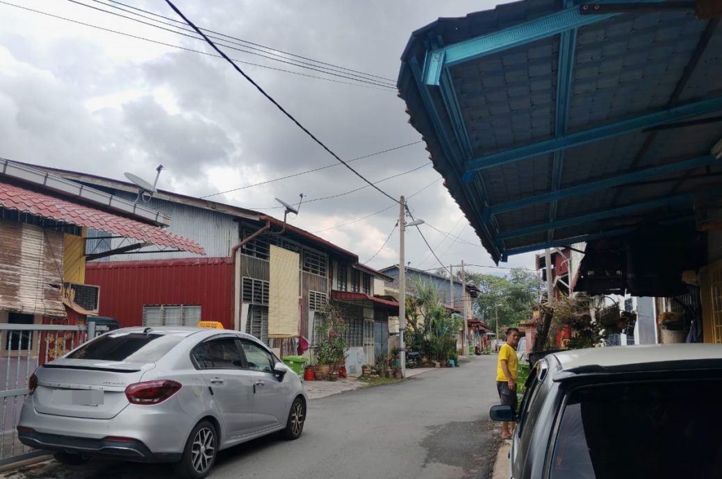 全国:(已签发)邻居以为两青年是老妇的亲戚