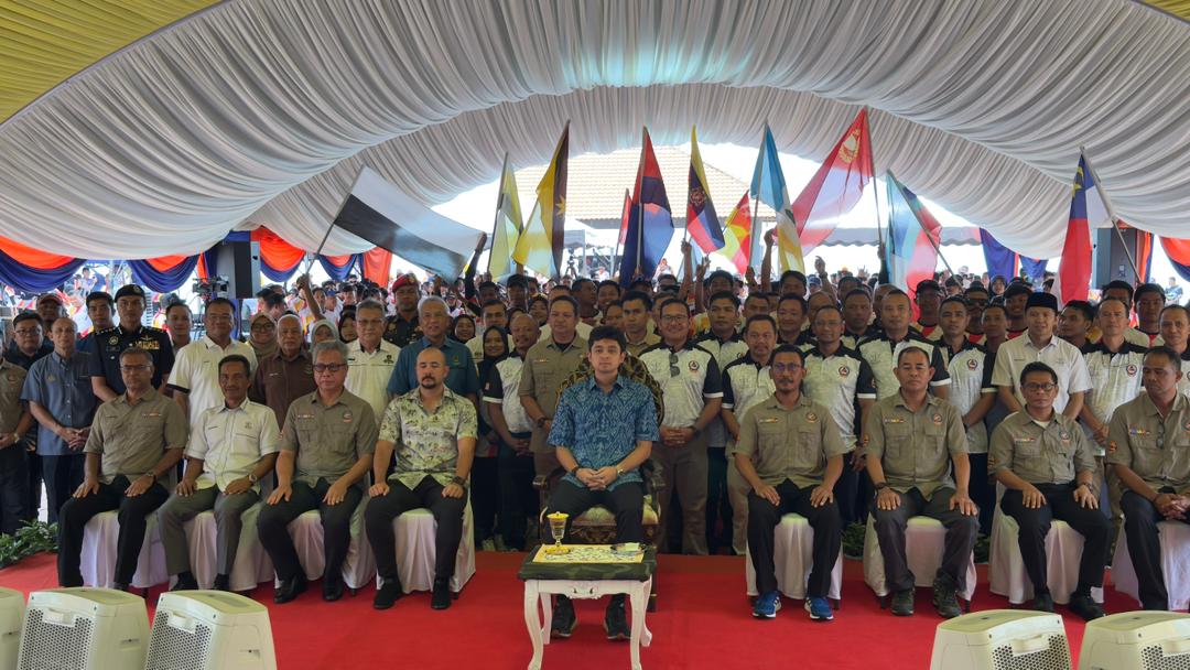 全国民防救生员挑战赛,砂拉越民防部队夺冠。