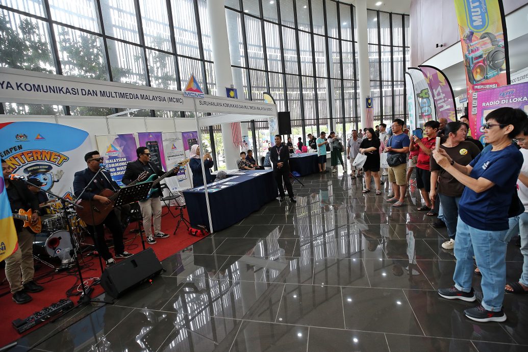 (全国版)万人齐聚北海会展中心　马来西亚日庆典呈献多元文化盛宴