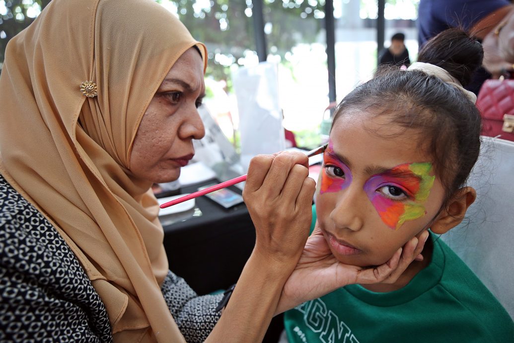 (全国版)万人齐聚北海会展中心　马来西亚日庆典呈献多元文化盛宴