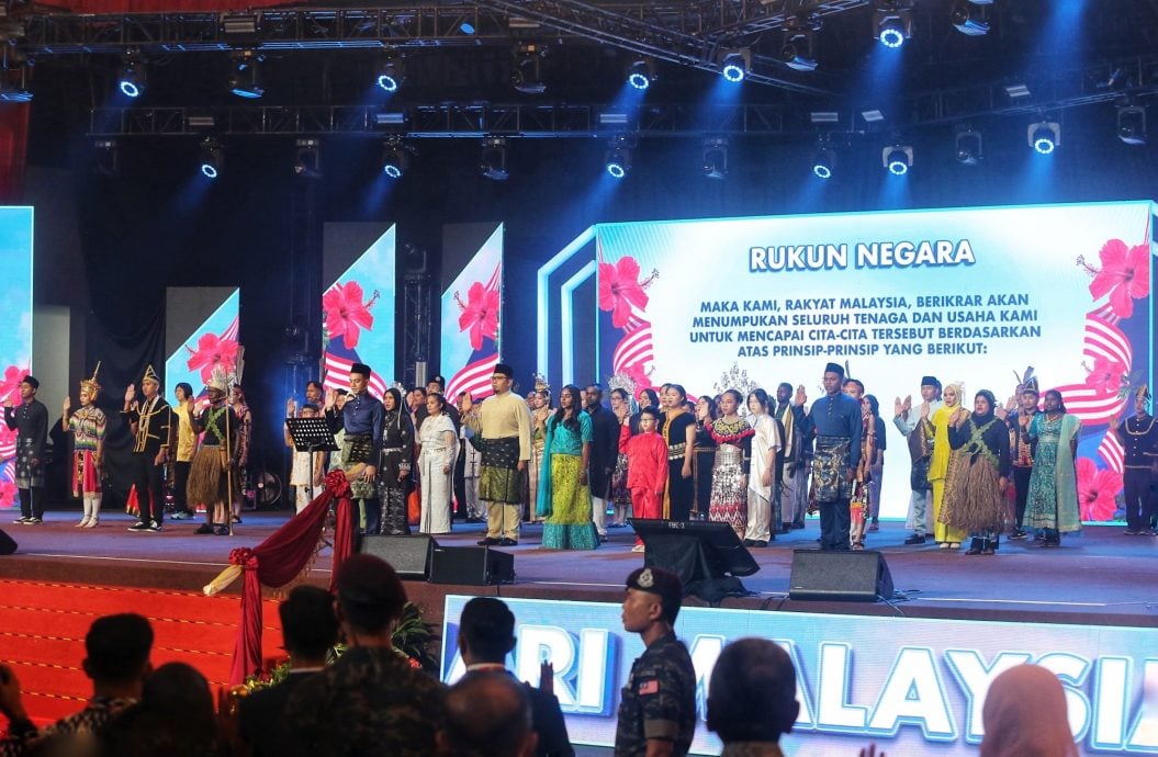 (全国版)安华主文: 马来西亚日