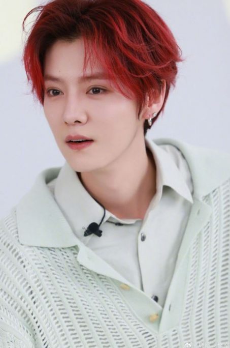 关晓彤今迎28岁生日 鹿晗没送祝福冲上热搜