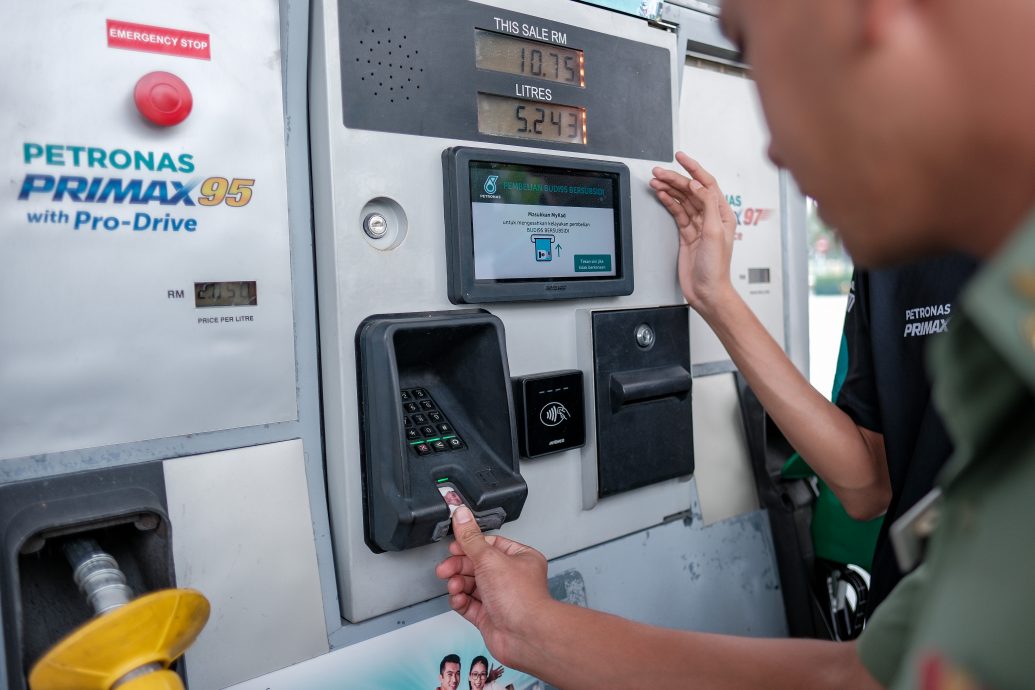 军警率先体验Budi95·总警长感谢昌明政府行动支持军警部队