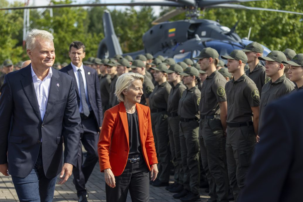 冯德莱恩专机疑遭俄干扰攻击 GPS瘫痪靠纸本地图降落