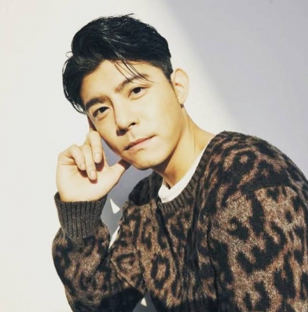 分手后庆生收“学会放下”蛋糕　王柏杰8字回应