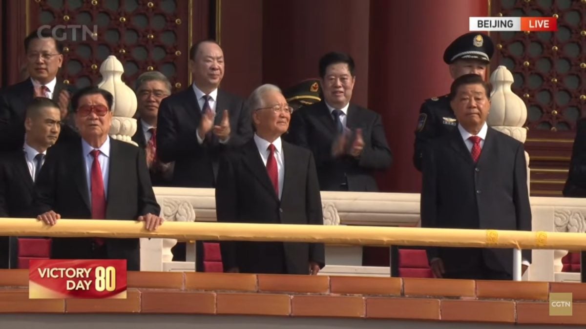 前总理温家宝出席阅兵 胡锦涛朱镕基宋平未现