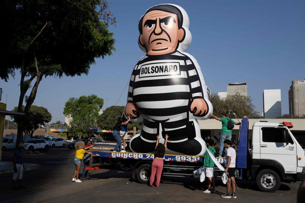 前总统博尔索纳罗密谋政变被定罪 巴西民众上街庆祝