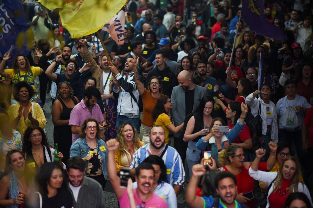 前总统博尔索纳罗密谋政变被定罪 巴西民众上街庆祝
