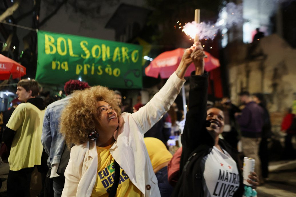 前总统博尔索纳罗密谋政变被定罪 巴西民众上街庆祝