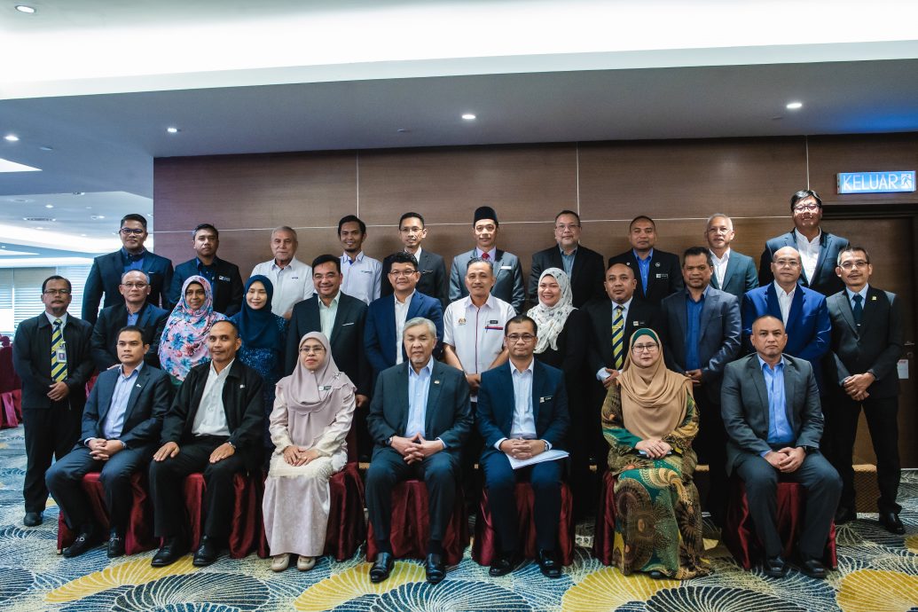 副首相阿末扎希 技职教育