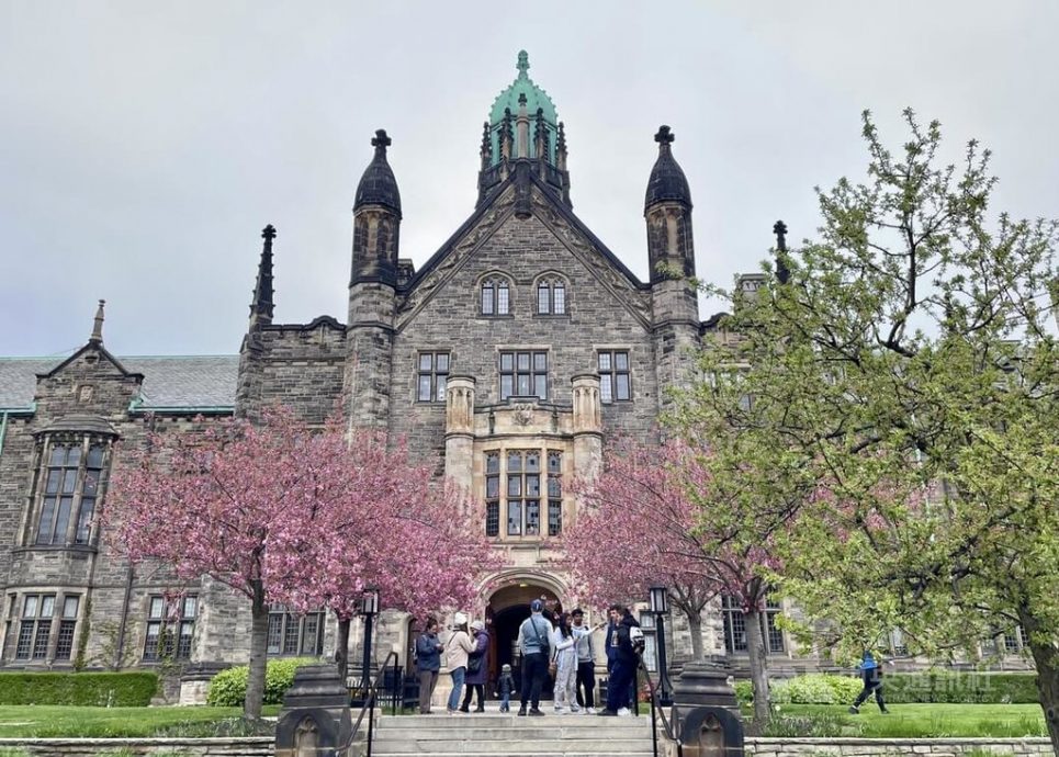 加拿大核发国际学生签证数暴跌 比去年同期减近9万份