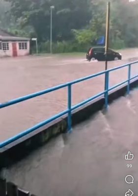 午后大雨 加影 士毛月多区闪电水灾