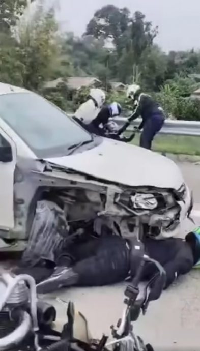 南北大道7车连环撞 印尼女骑士受伤