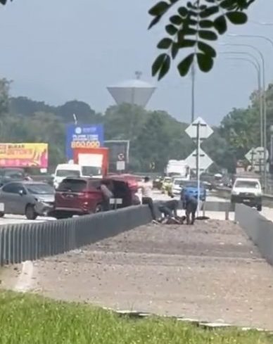 南北大道上演追捕行动 4人制伏休旅车司机