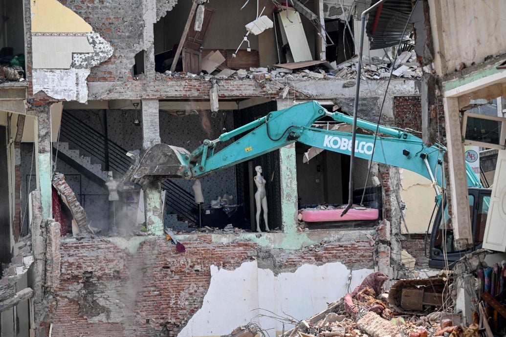 印尼峇厘岛洪水山体滑坡 两岛死亡人数升至23人