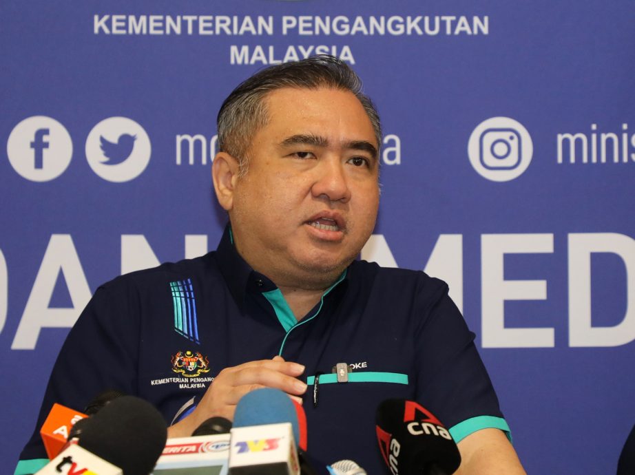 即时国内∕油价降至1.99令吉 陆兆福：不会改变民众依赖公交习惯