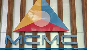 //即时国内|安华指控慕尤丁为外国人RON95补贴护航 MCMC:调查未完成