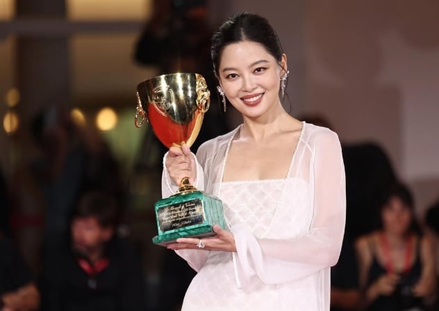 **即时娱乐**辛芷蕾获威尼斯电影节最佳女演员奖