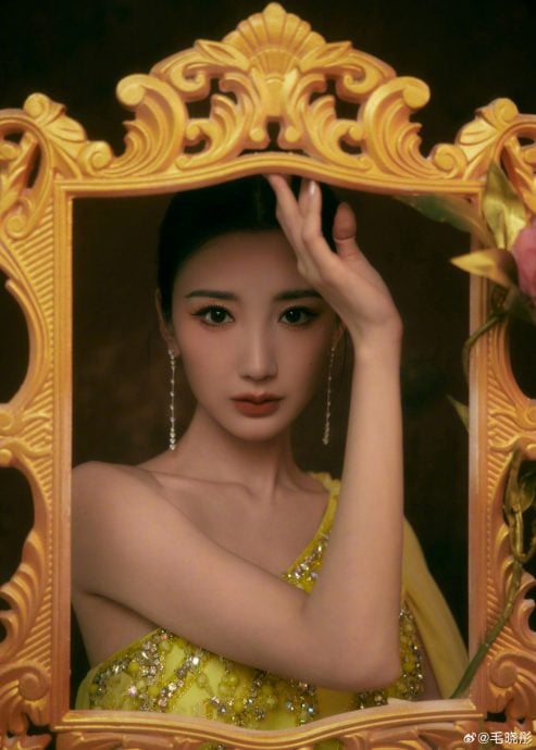 参加活动被反锁房内 毛晓彤自嘲:差点吃不上饭