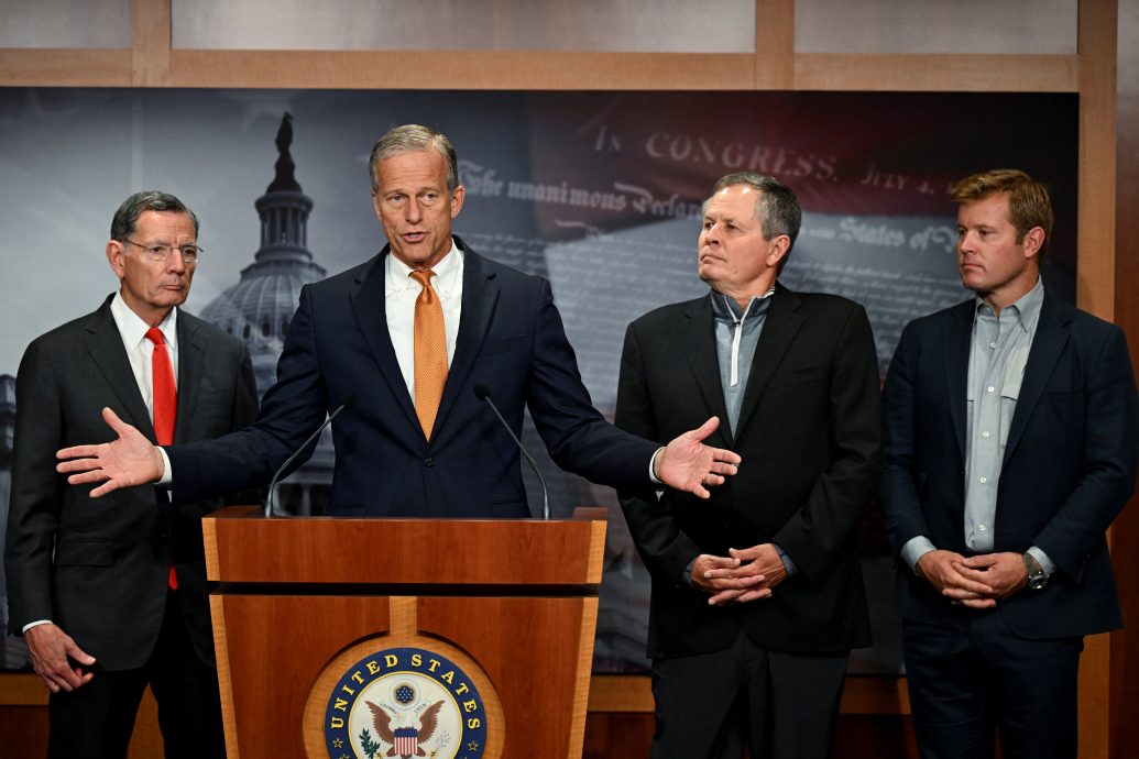 参院否决临时开支法案 特朗普：政府10月“停摆”