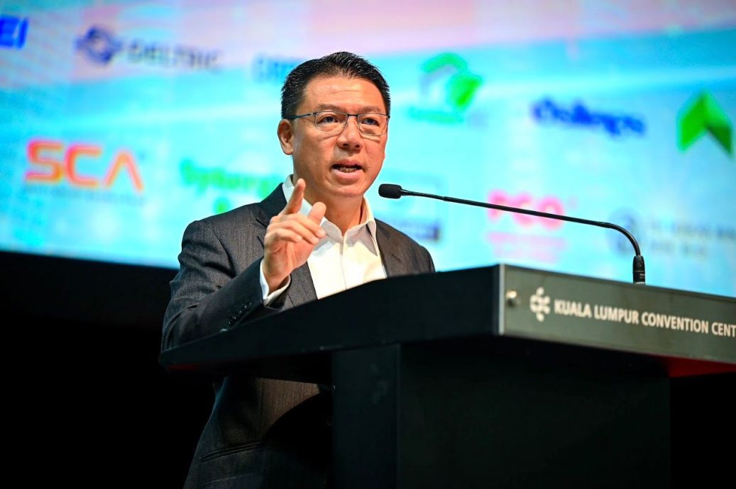 发展商“先建后售”可获奖掖 倪可敏：保障购屋者权益