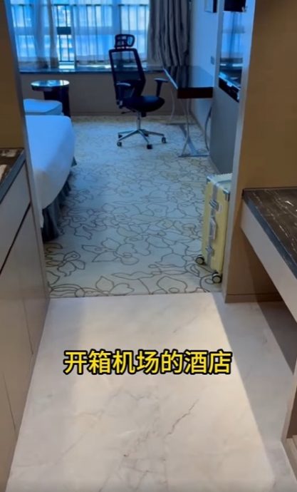 受前班机乘客醉酒闹事影响 全机组员警局录供 航班延误1天 