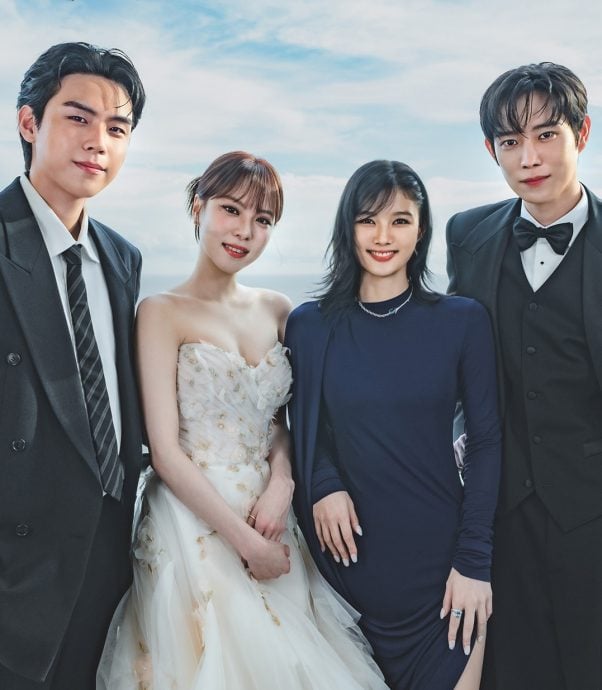 同游越南曝光恋情？ 金裕贞金度勋比手势回应