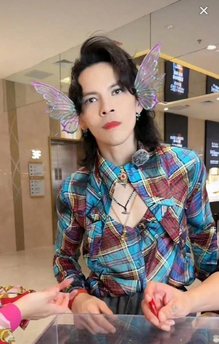 向家遭爆破产？向佐开杠：说话请有底线