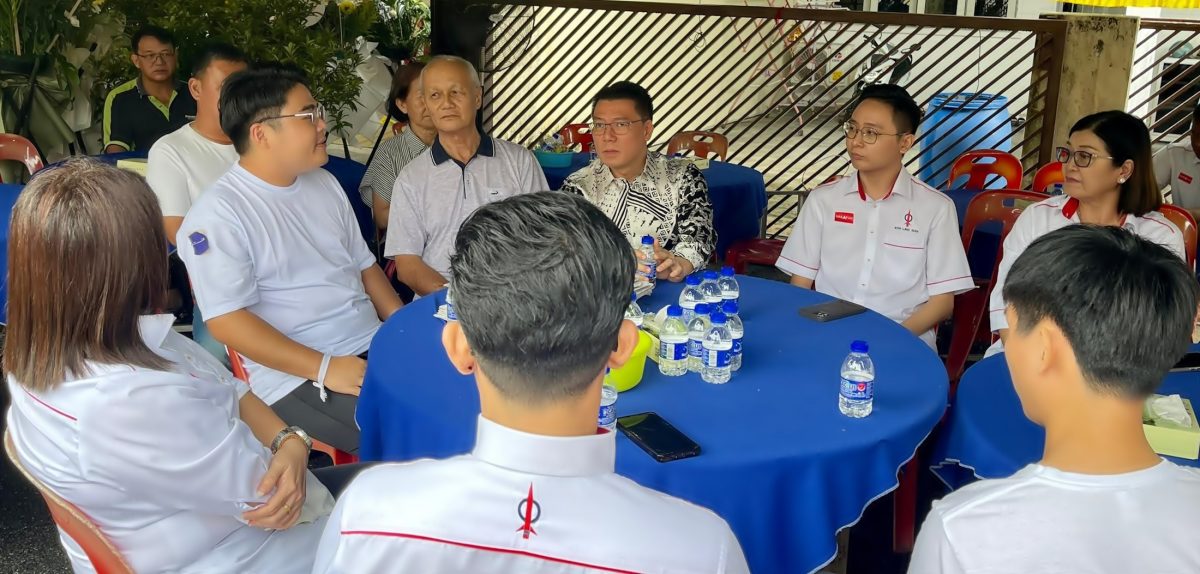 吴家良祖母举殡 各界出席哀悼致敬