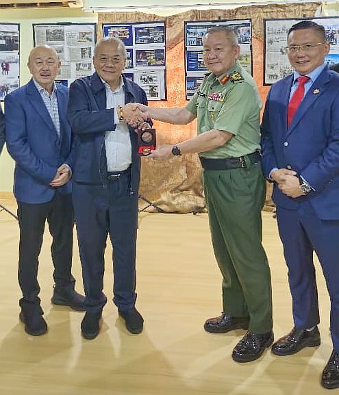 吴添泉:冀华青加入国防卫队与各友族共同保家卫国