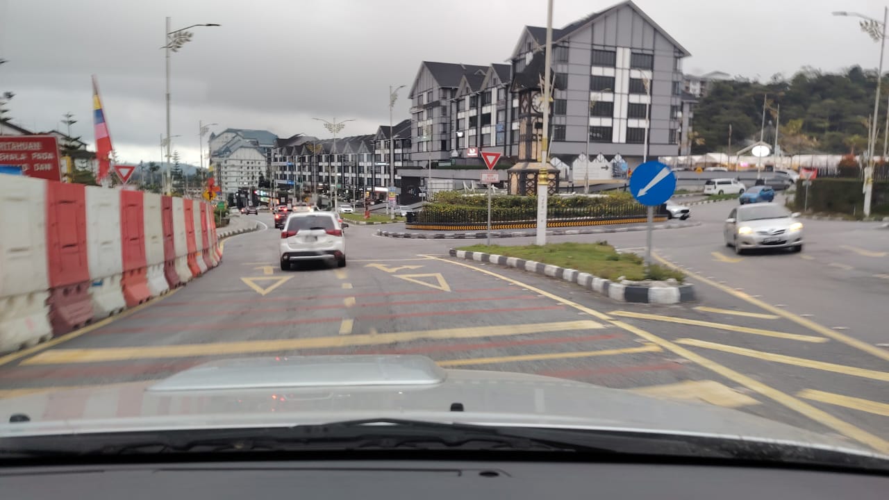 周六顺畅周日小塞车 国庆日连假金马仑小住