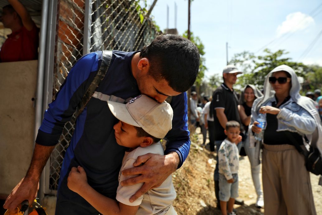 哥伦比亚金矿矿灾　23矿工受困48小时全数获救