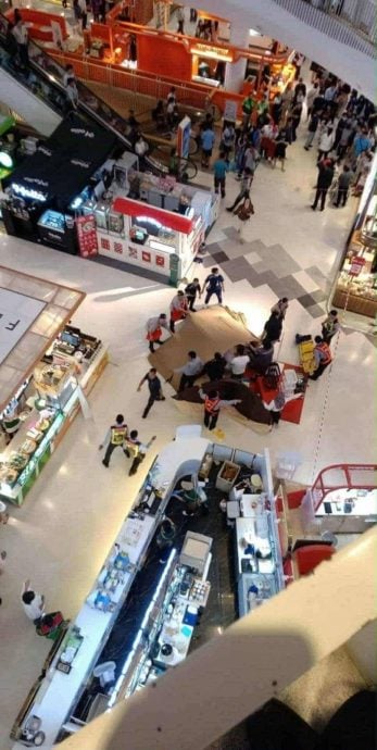 商场偷拍裙底照被抓 名校生4楼跳下伤重亡