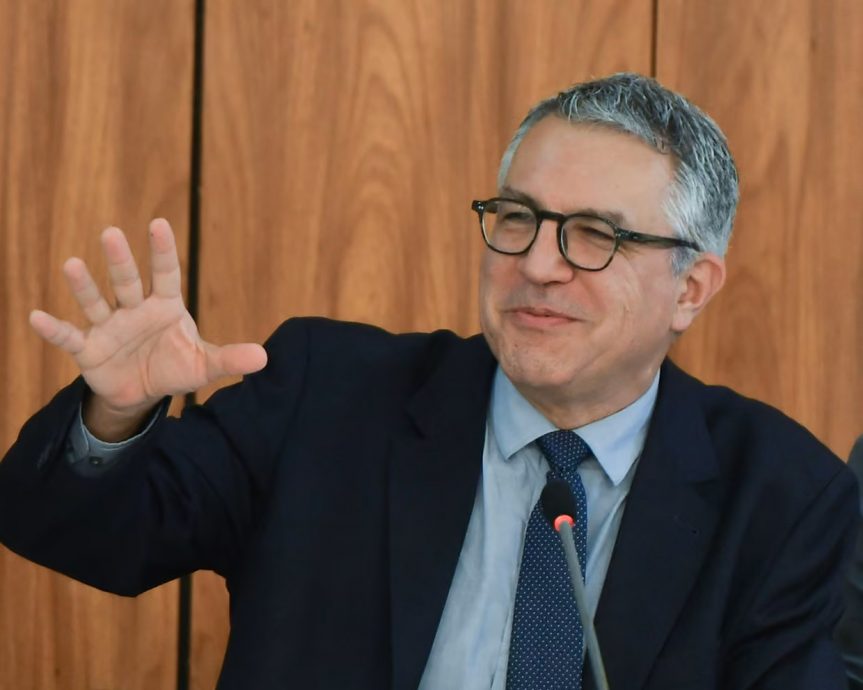 因美国签证限制 巴西卫生部长取消访美