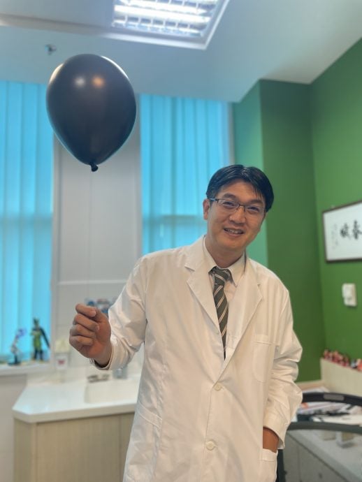 暖势力:专科医生自费出版送知识 3“医生”合力促《黑气球效应》诞生