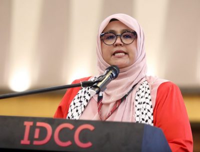 土团党大会|指“MADANI”即“Mahal ini” 玛丝艾米雅蒂批昌明政府施政失败