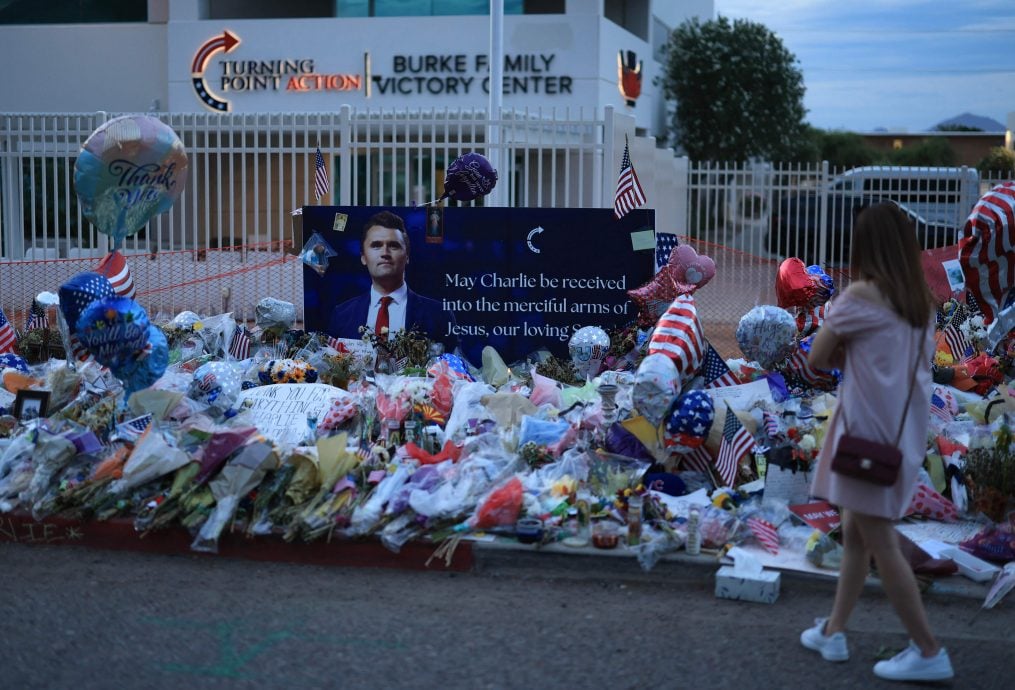 在美中国留学生评柯克遇刺 主张恢复政治暗杀引众怒